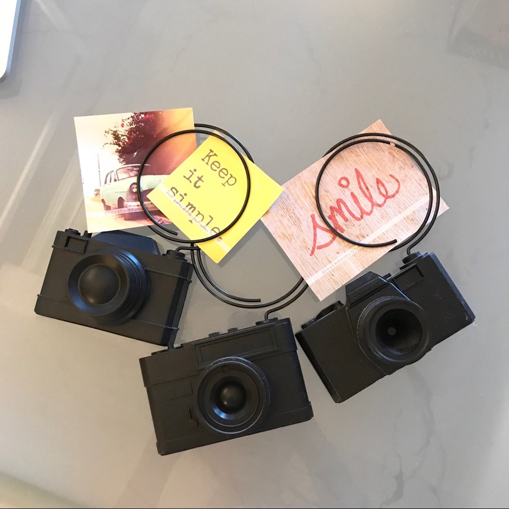 Picture holders - camera 📷